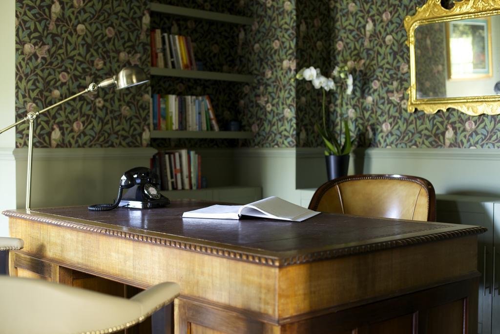 The Manor At Sway - Hotel, Restaurant And Gardens Esterno foto