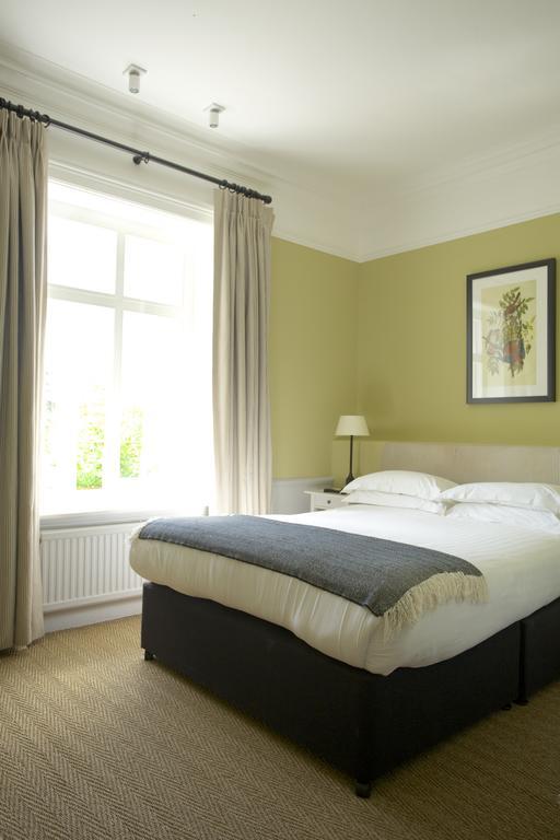 The Manor At Sway - Hotel, Restaurant And Gardens Esterno foto