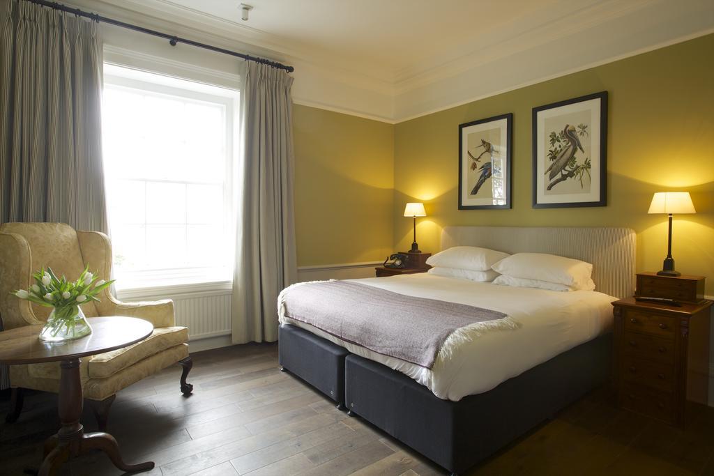 The Manor At Sway - Hotel, Restaurant And Gardens Esterno foto