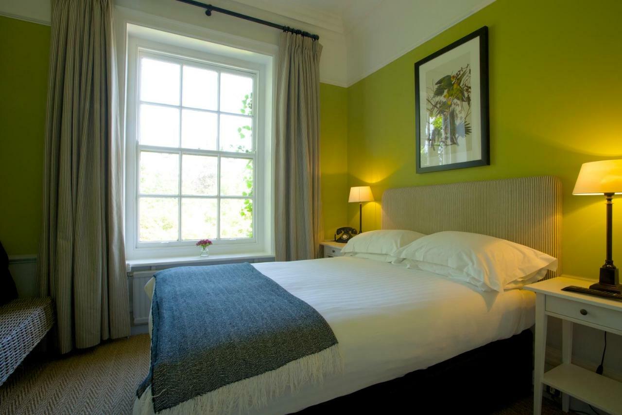 The Manor At Sway - Hotel, Restaurant And Gardens Esterno foto